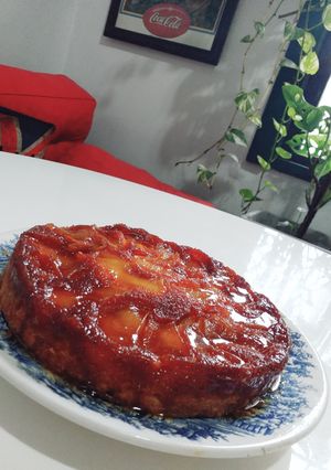 Una foto de Torta de manzana invertida