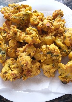 A picture of Cauliflower Bhajiya#authors marathon.