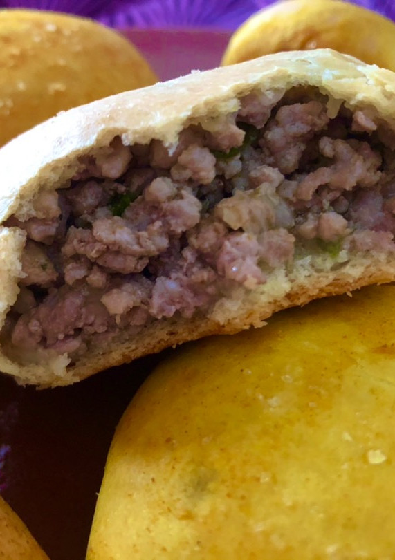 Una foto de Bollitos salados rellenos