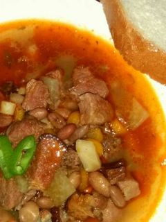 Babgugulyás bográcsban recept fotója