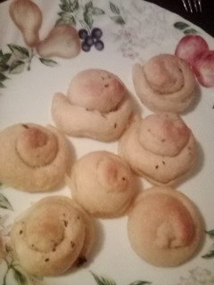 A picture of Garlic knots.