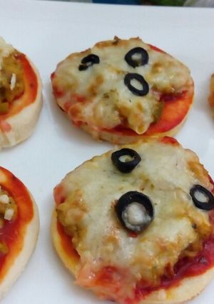 A picture of Mini Pizza.