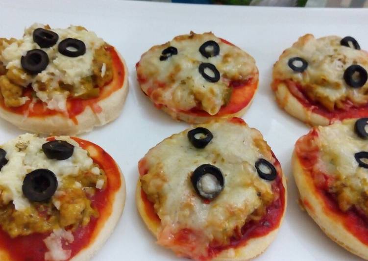 Simple Way to Make Favorite Mini Pizza