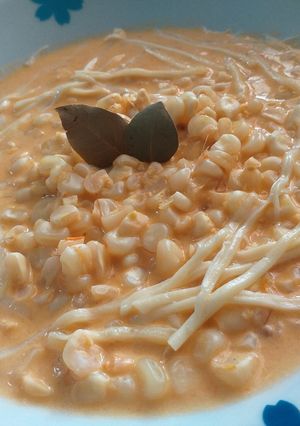 Una foto de Sopa de elote económica