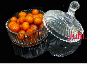 A picture of Gulab jamun.