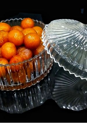 A picture of Gulab jamun.
