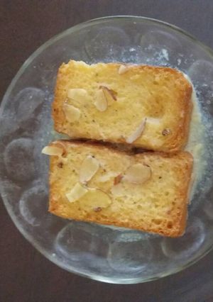 A picture of Shahi tukda.