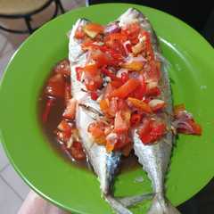รูปของ Ikan kembung kukus kuah asam pedas