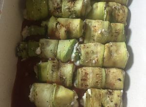Una foto de Zucchini arrollados de ricotta