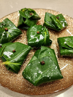 A picture of Meetha Paan and Date Mukhwaas.
