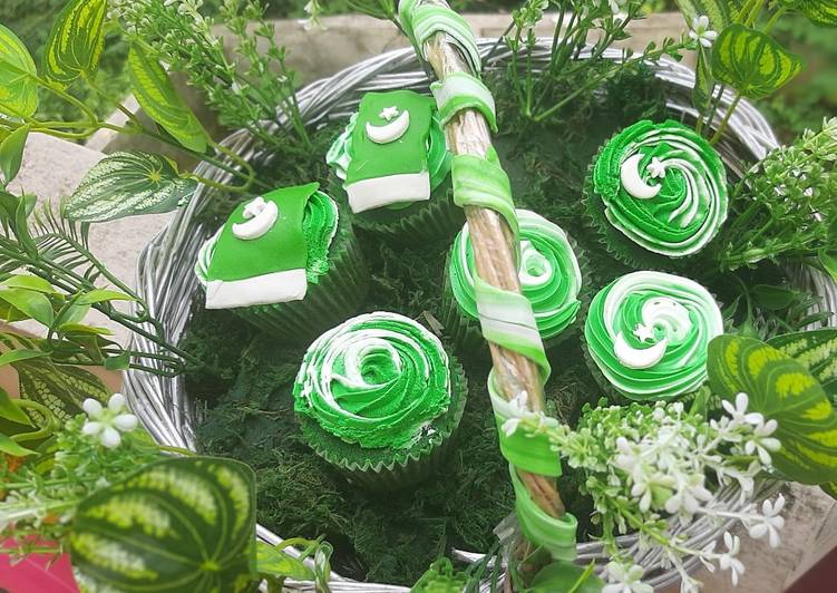 Recipe of Green velvet cupcakes Delicious