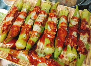 Hình của món Đậu bắp nhồi thịt.