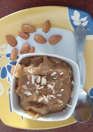A picture of Aate ka halwa.