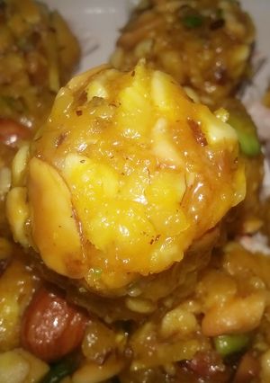 मेवा लड्डू (Mewa ladoo recipe in Hindi) रेसिपी मुख्य फोटो