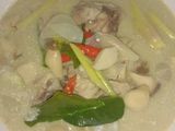 ต้มข่าไก่ (Thai Chicken Coconut Soup)