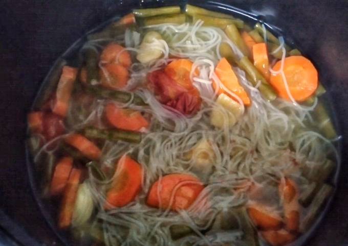 Simple Way to Prepare Favorite Vermicelli and Veggie Soup