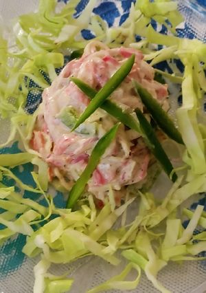 A picture of Coleslaw salad.