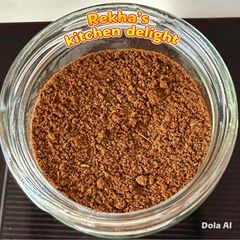 A picture of Homemade Garam Masala.