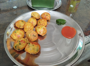 A picture of Jackfruit Flour Paniyaram (with less oil).