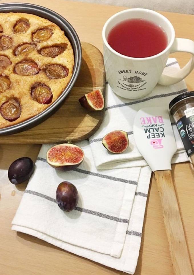 Пиріг зі сливами🥧
