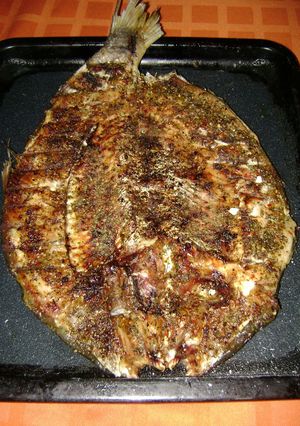 Una foto de Boga a la parrilla al chimichurri