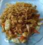 Resep mudah memasak Indomie goreng plus sayur kol yang enak