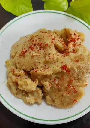 A picture of Mix flours Khichu (in Pressure cooker).
