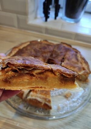 Une photo de Frangipane amande/pommes caramélisées