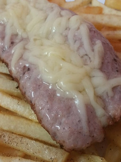 Una foto de Butifarra con queso