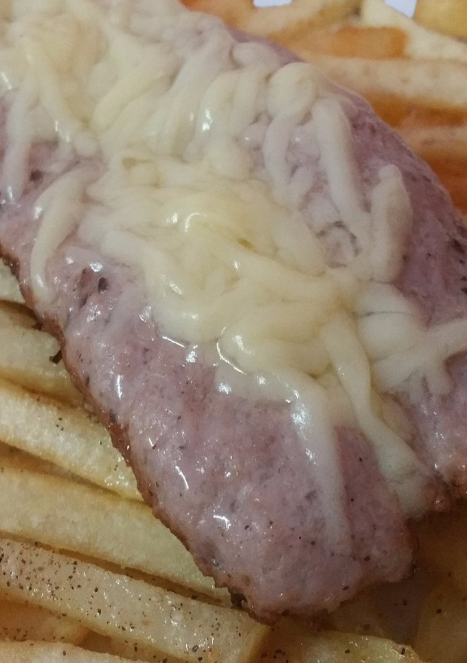 Una foto de Butifarra con queso