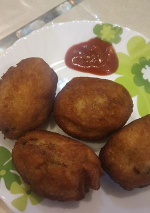 ब्रेड रोल (bread roll recipe in Hindi) रेसिपी मुख्य फोटो