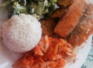 Una foto de Brócoli al queso crema y pescado
