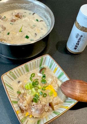 速成料理 |十三香牛肉胡椒燕麥粥 的食譜成品照片