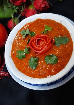 A picture of Momos Schezwan Chutney.