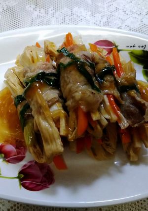 焦糖洋蔥野菜豬肉捲 的食譜成品照片