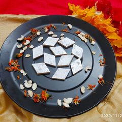A picture of Kaju katli.
