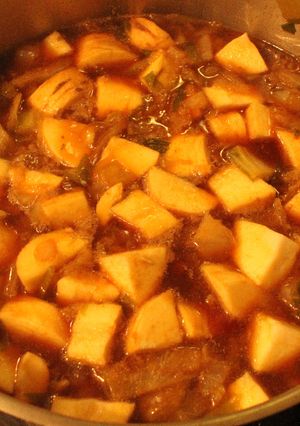 Una foto de Sopa de verduras y albóndigas