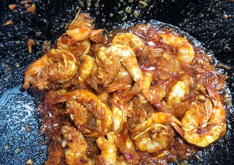 Recipe of Quick Coconut Chili Prawns