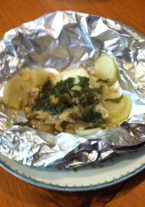 Una foto de Pescado empapelado con papas-2