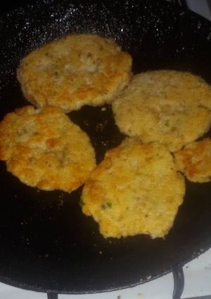 Una foto de Hamburguesas de pollo como de mi abuela (son riquísimas y re fáciles)
