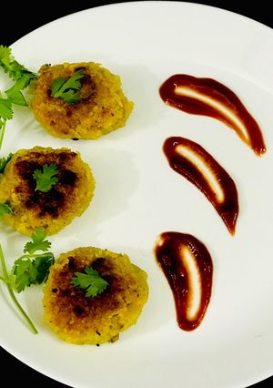 A picture of Poha Cutlets without potatoes.