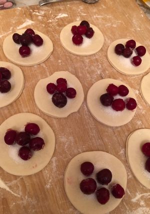 Фото Вареники 🥟 с вишней 🍒.