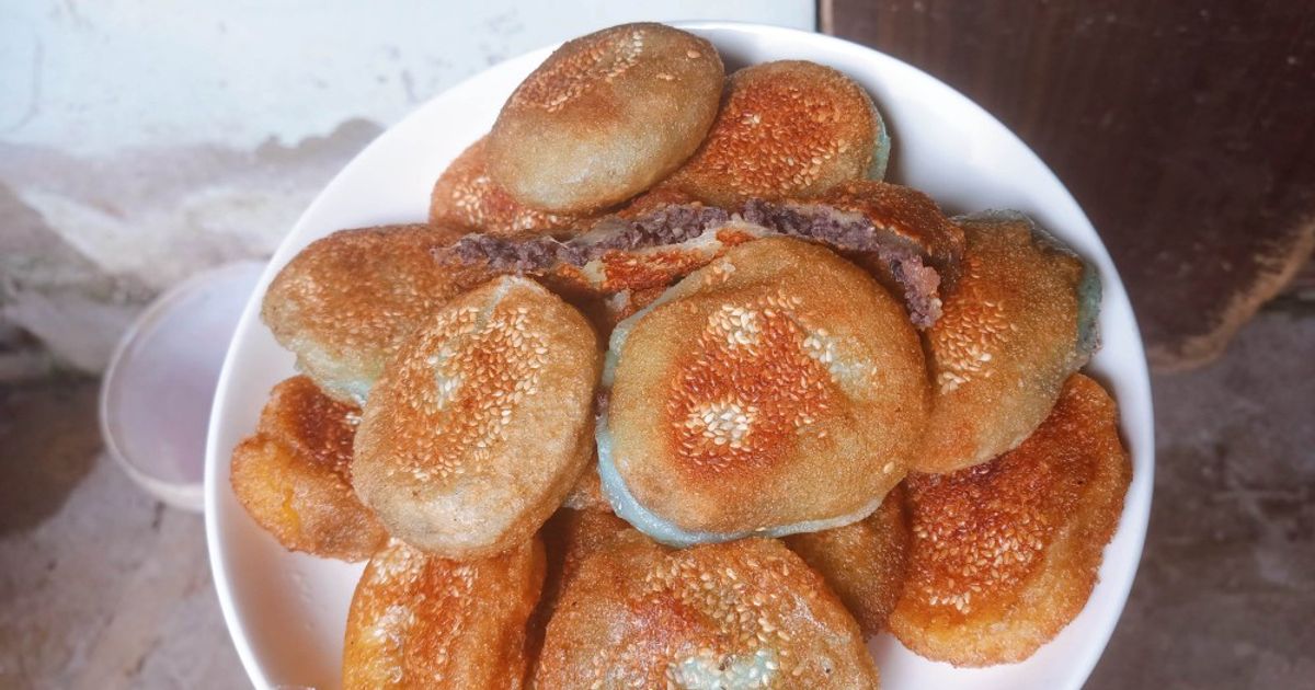 Cách Làm Món Bánh Rán Nhân đậu đen của Thu Mèo - Cookpad