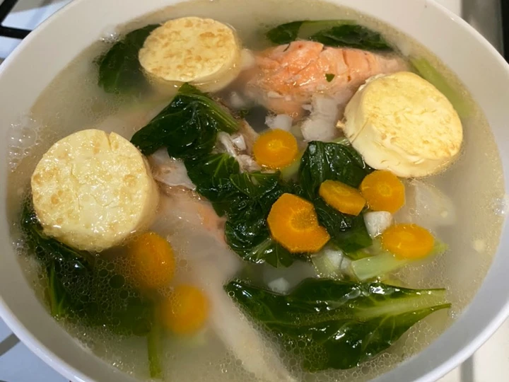 Langkah Gampang Membikin Resep Sup Kepala Salmon yang Uenak Anti Ribet, Sempurna