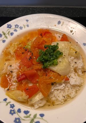 A picture of Tomato and Lettuce Zōsui (Japanese Rice Porridge).