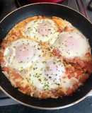 Huevos con tomate
