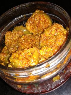 ગુંદા નું અથાણું (Gunda Athanu Recipe In Gujarati) રેસીપી મુખ્ય ફોટો