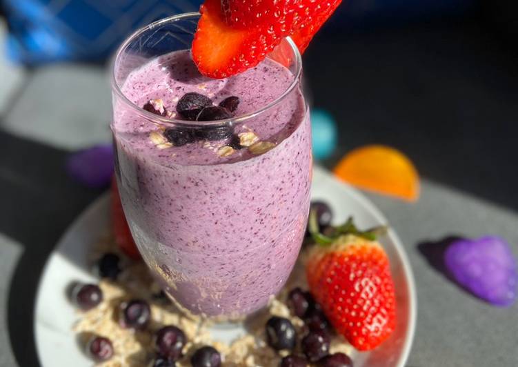 Recipe of Favorite Blueberry smoothie