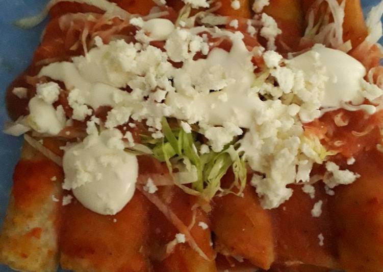 Enchiladas Rojas