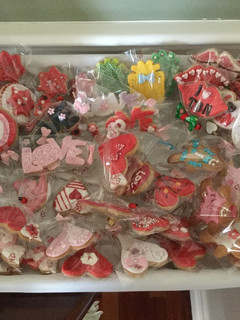 Una foto de Galletas de mantequilla sin huevo decoradas con fondant